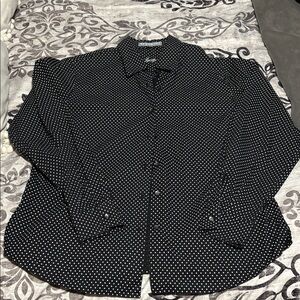 Foxcroft Wrinkle Free Black and White Polka Dot Button Down Shirt Size 8